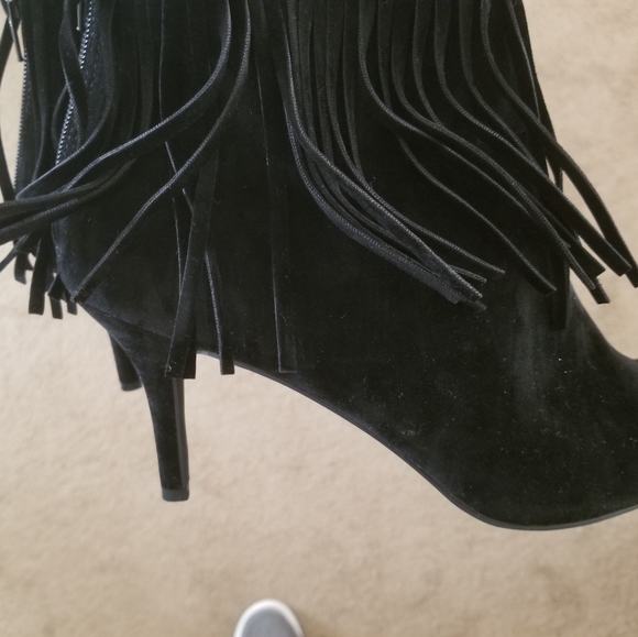 Heeled toeless boots - Picture 2 of 4